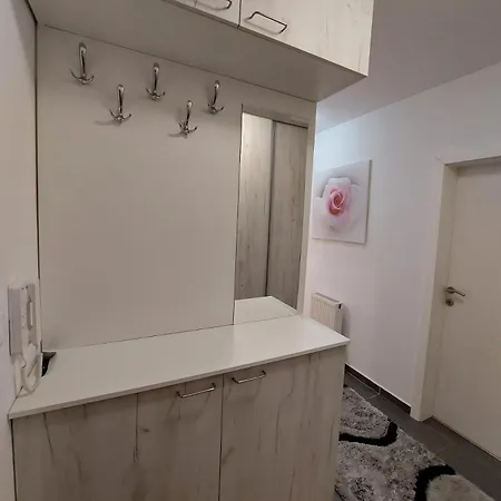 Stan Na Dan Banovic * Bijeljina