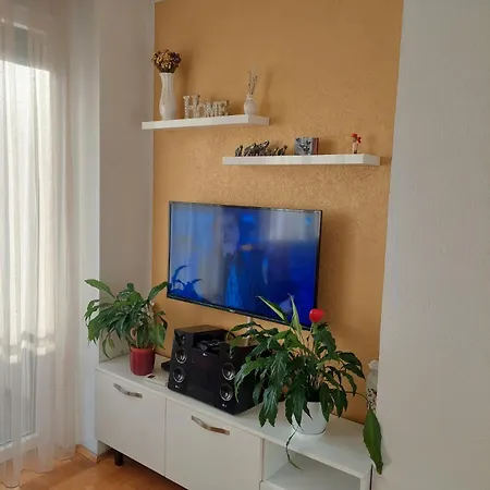 Stan Na Dan Banovic Apartment