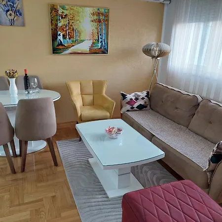 Apartment Stan Na Dan Banovic *